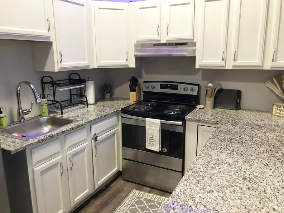 Downtown Cleveland -Modern First Floor Unit Apartment Exterior foto
