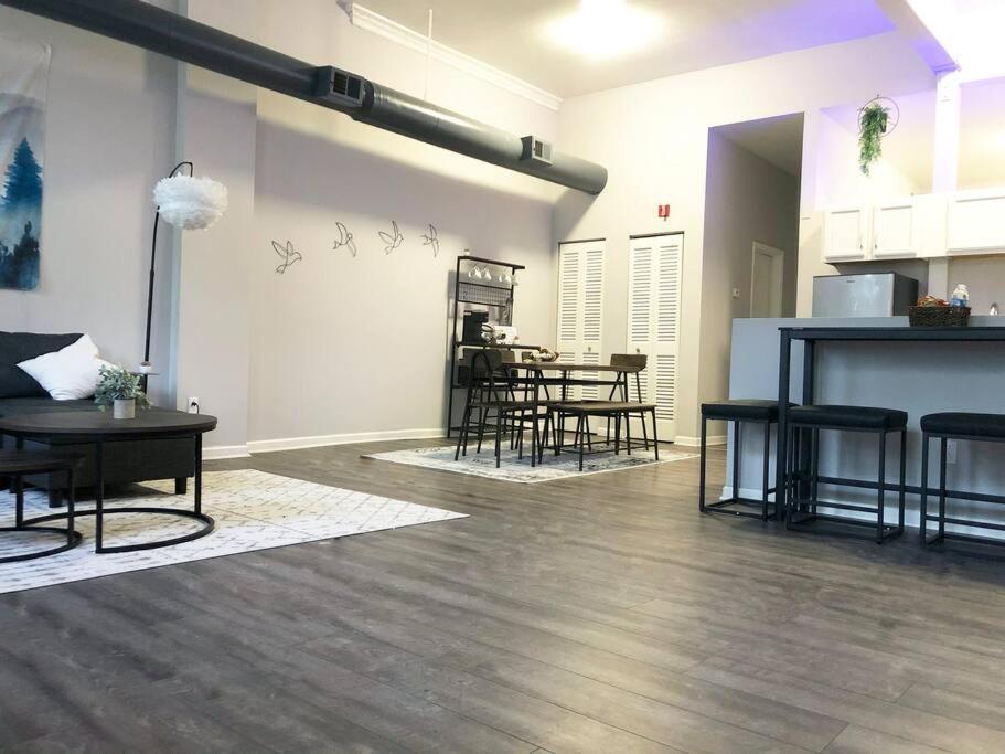 Downtown Cleveland -Modern First Floor Unit Apartment Exterior foto